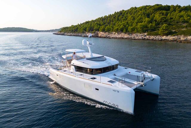 Lagoon 40 MotorYacht - 3 + 2 cab. Family